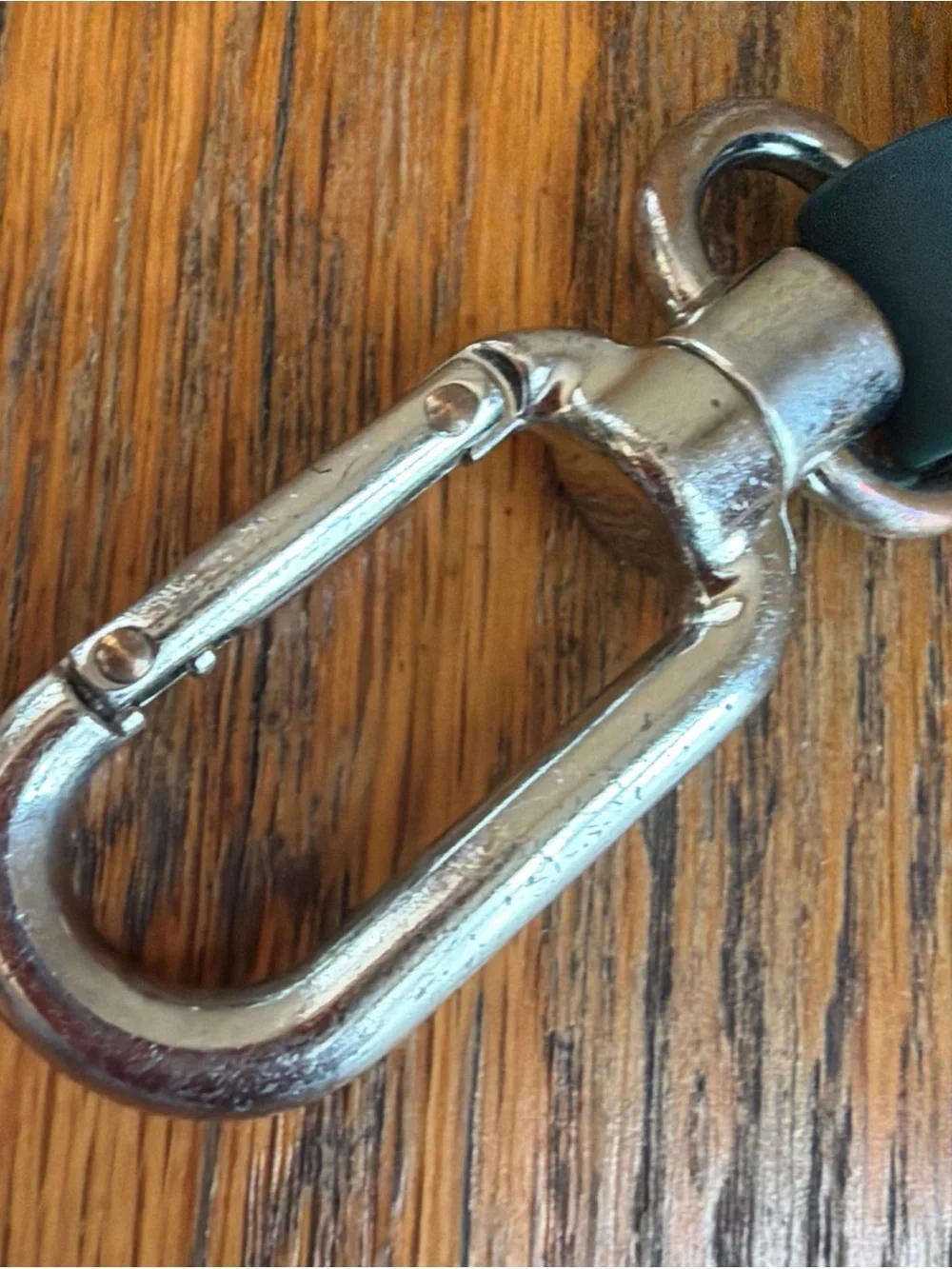 Lululemon Never Lost Lanyard Key Chain Green Preowned   12” long